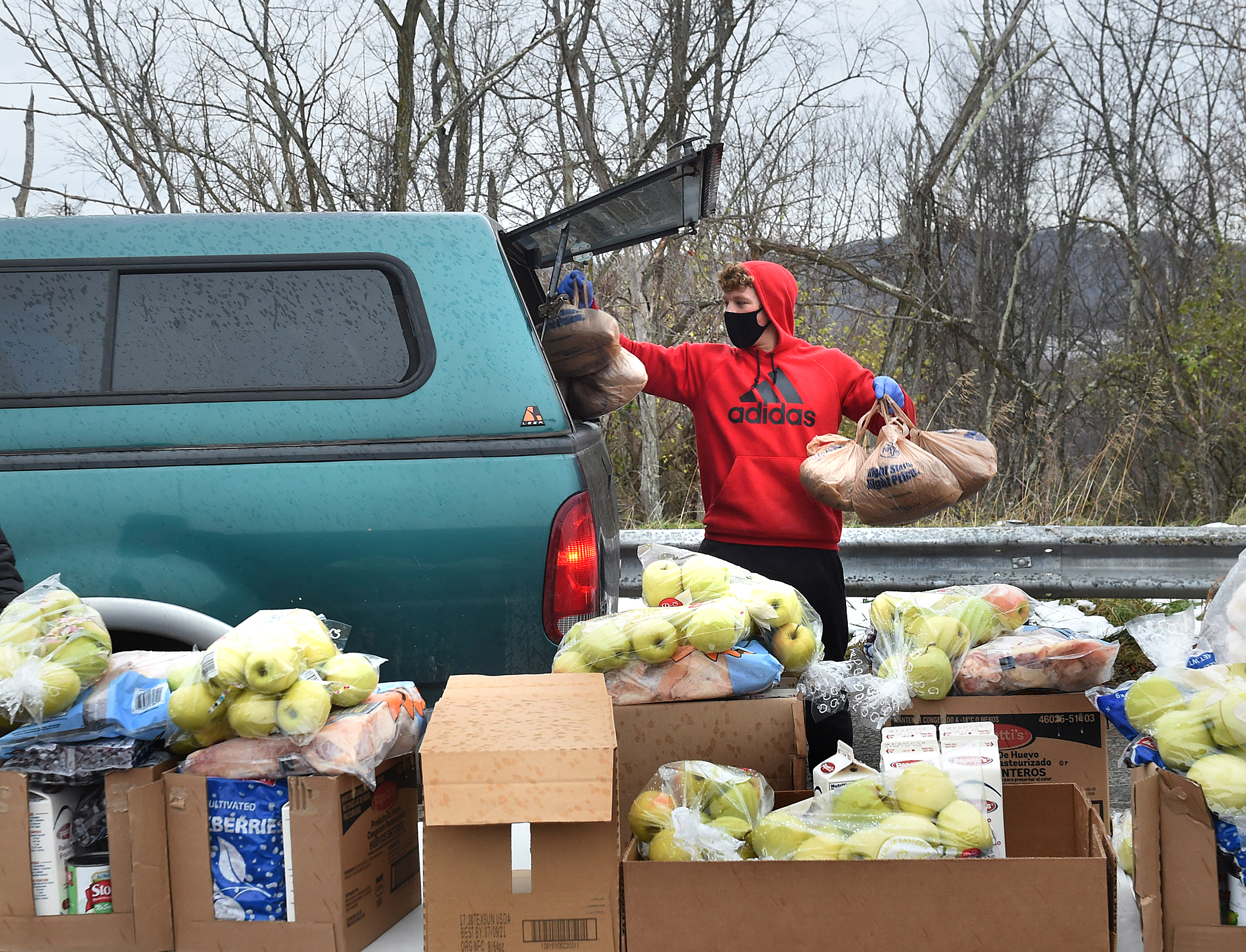 Lending a holiday helping hand